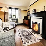 The Vintage House By The Suffolk Cottage Collection