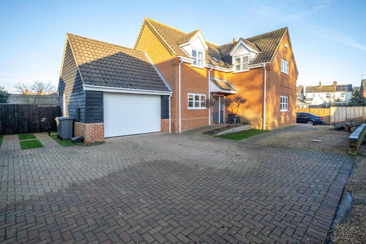 4 The Birches - Coastal Holiday home *