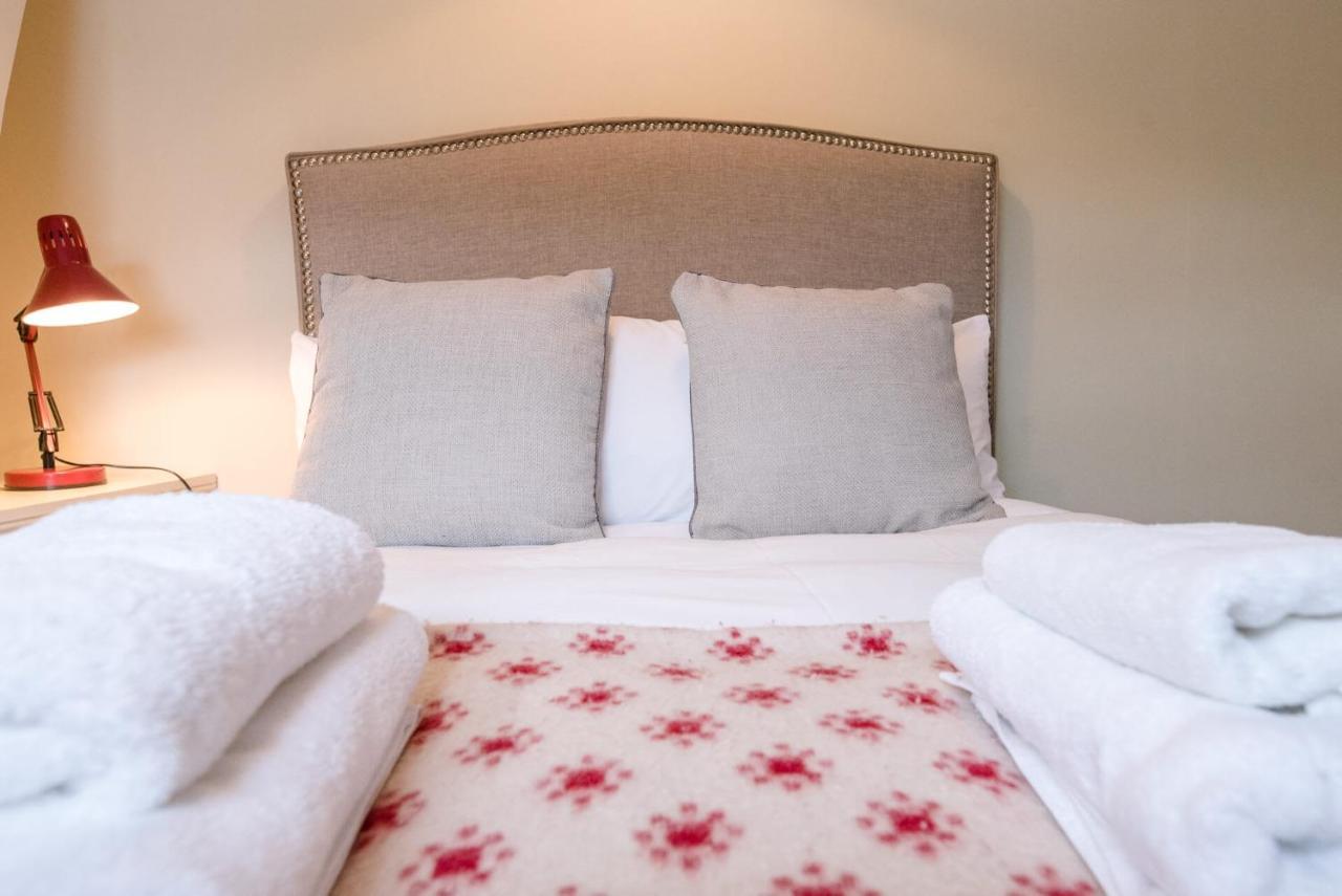 Periwinkle Cottage, Holiday home *