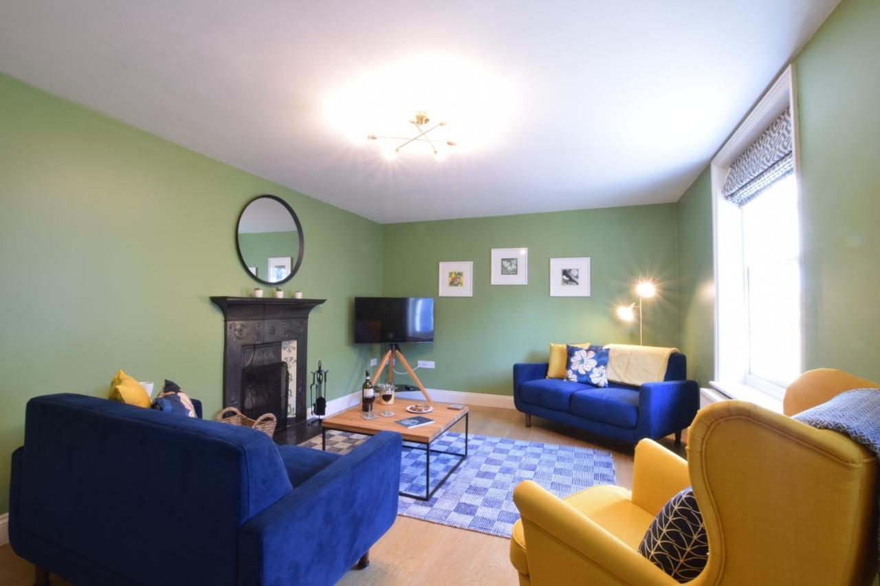 11 Crabbe Street, * Aldeburgh