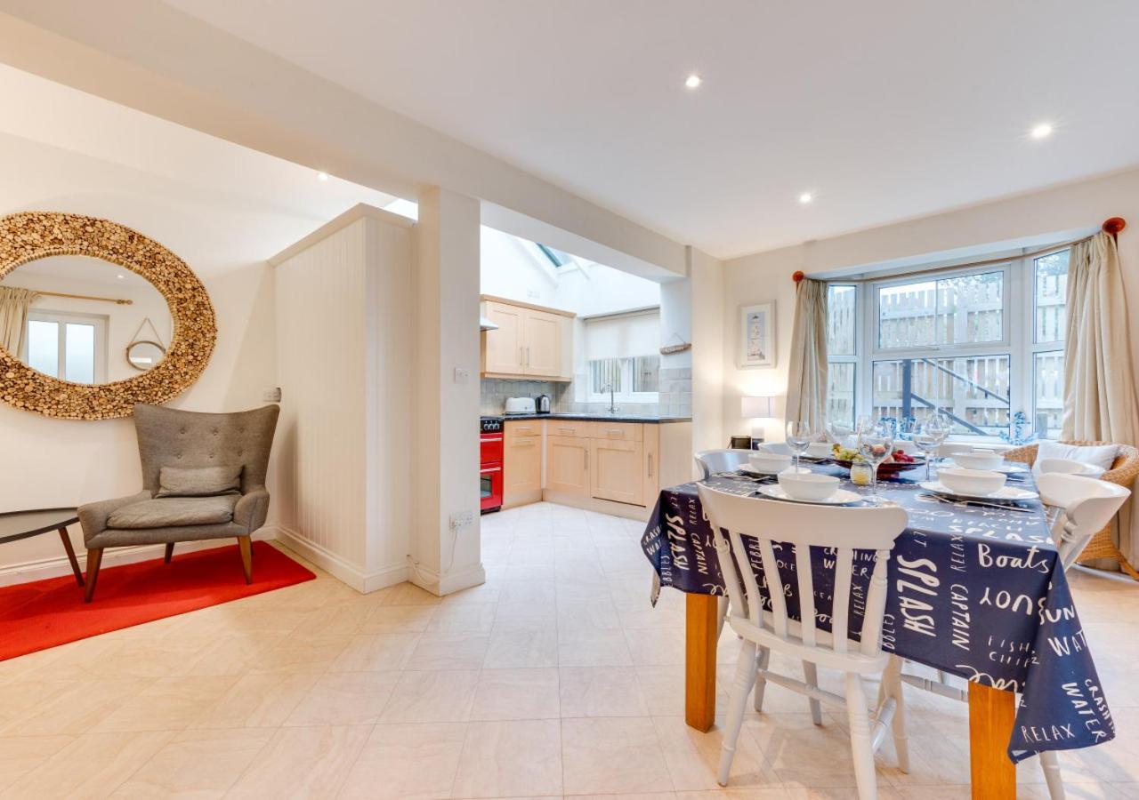 Nightingale Holiday home