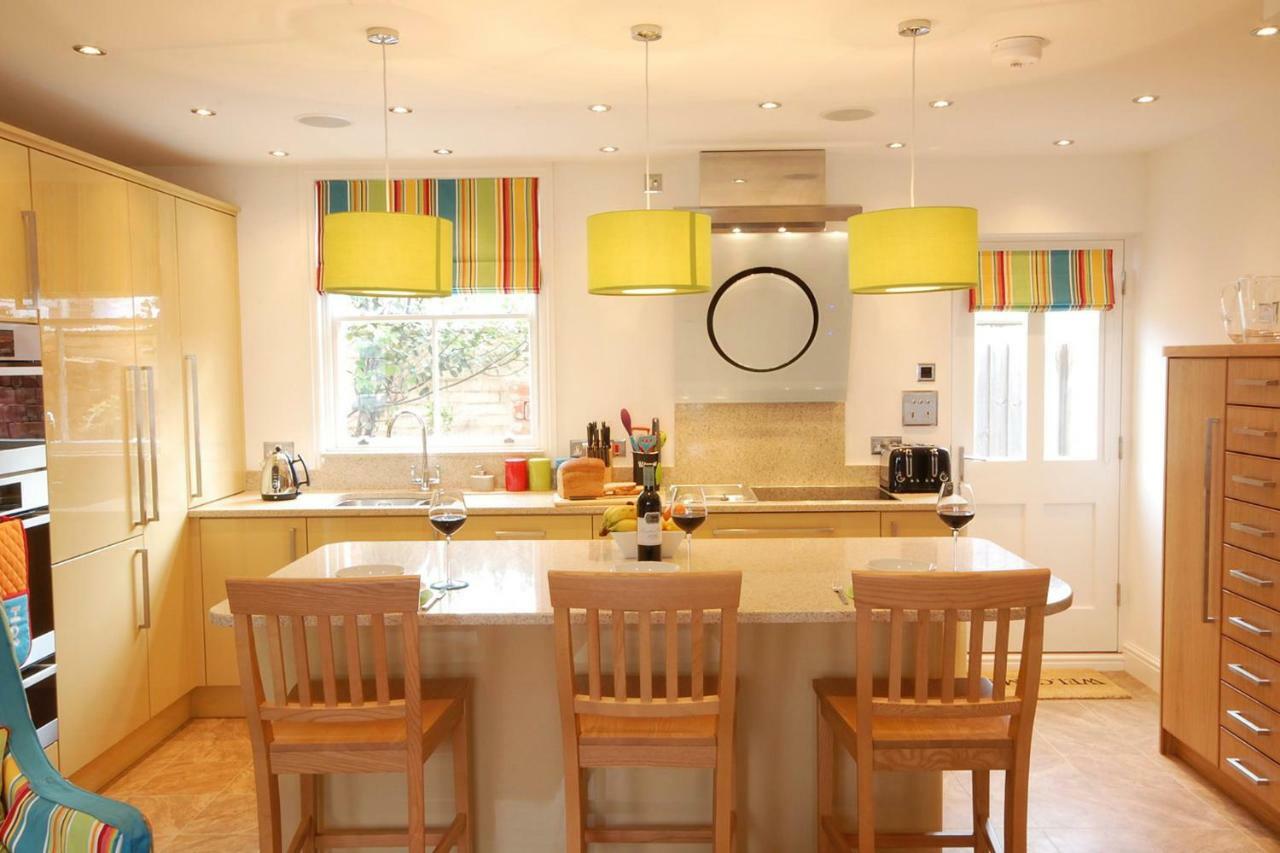 252 High Street * Aldeburgh