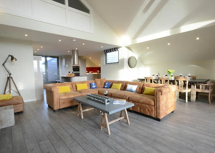 King George Penthouse